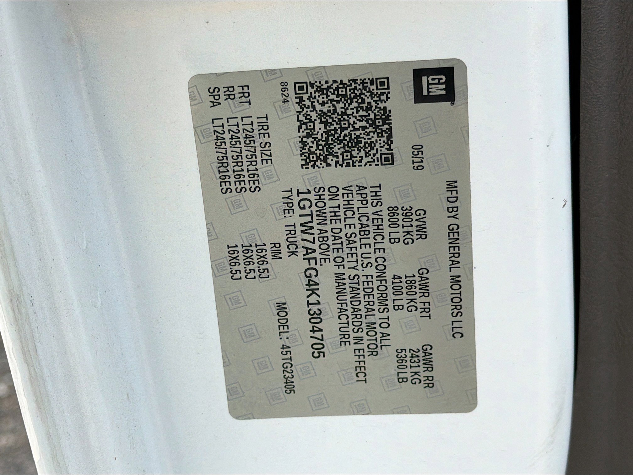 Used 2019 GMC Savana 2500 w/ Driver Convenience Package image 34