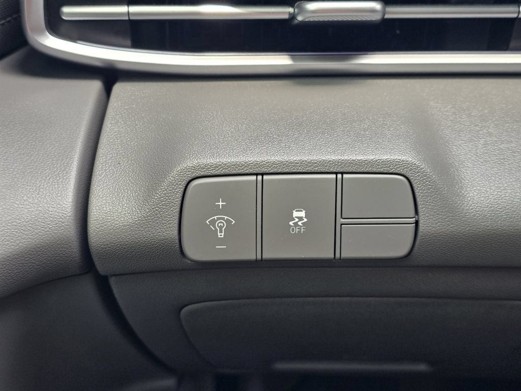 Used 2024 Hyundai Elantra SEL FWD image 23