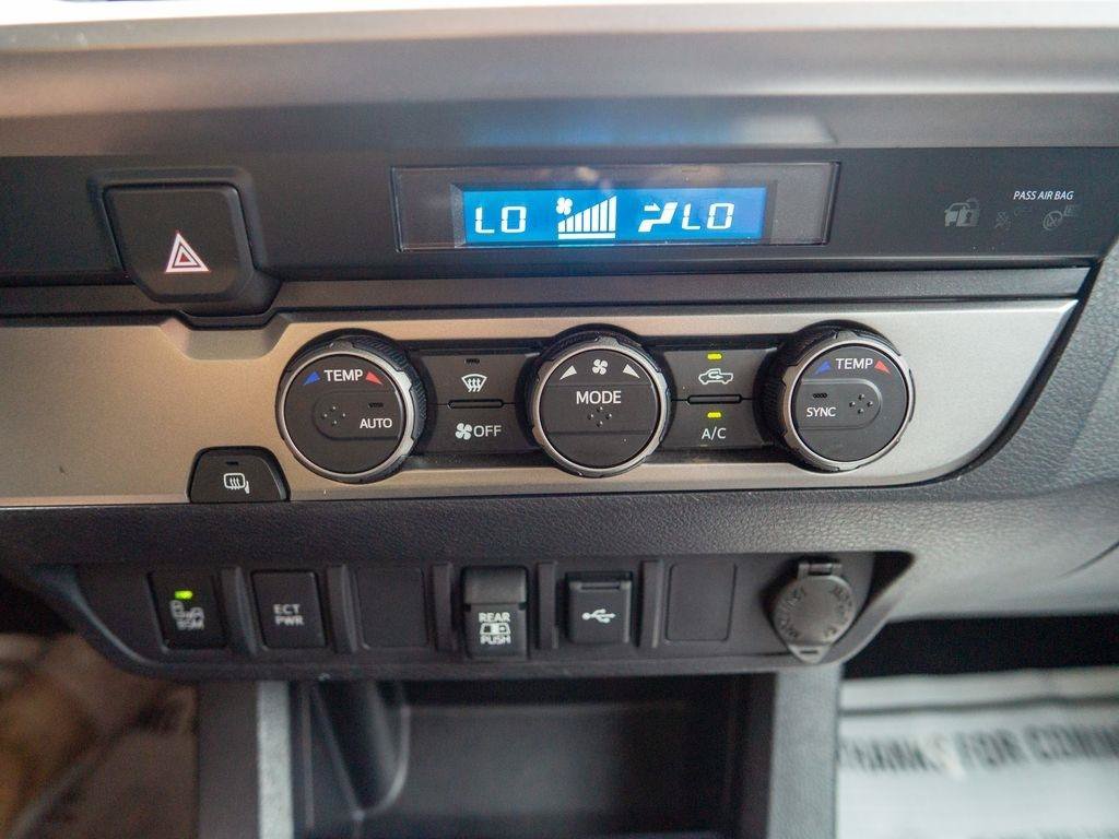 Used 2022 Toyota Tacoma SR5 w/ Technology Package RWD image 23