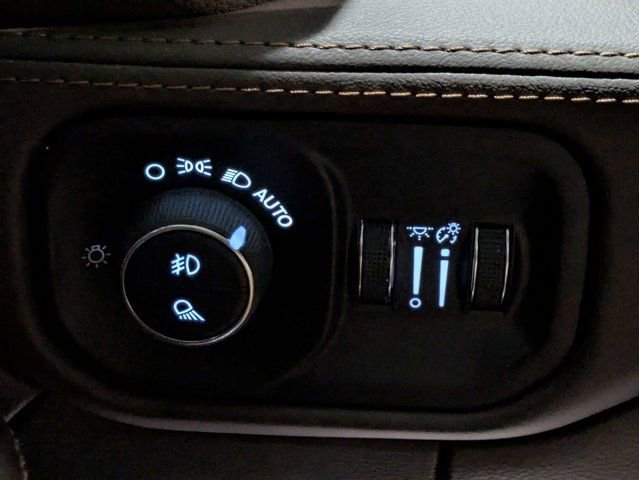 Used 2025 RAM 3500 Longhorn AWD/4WD image 21