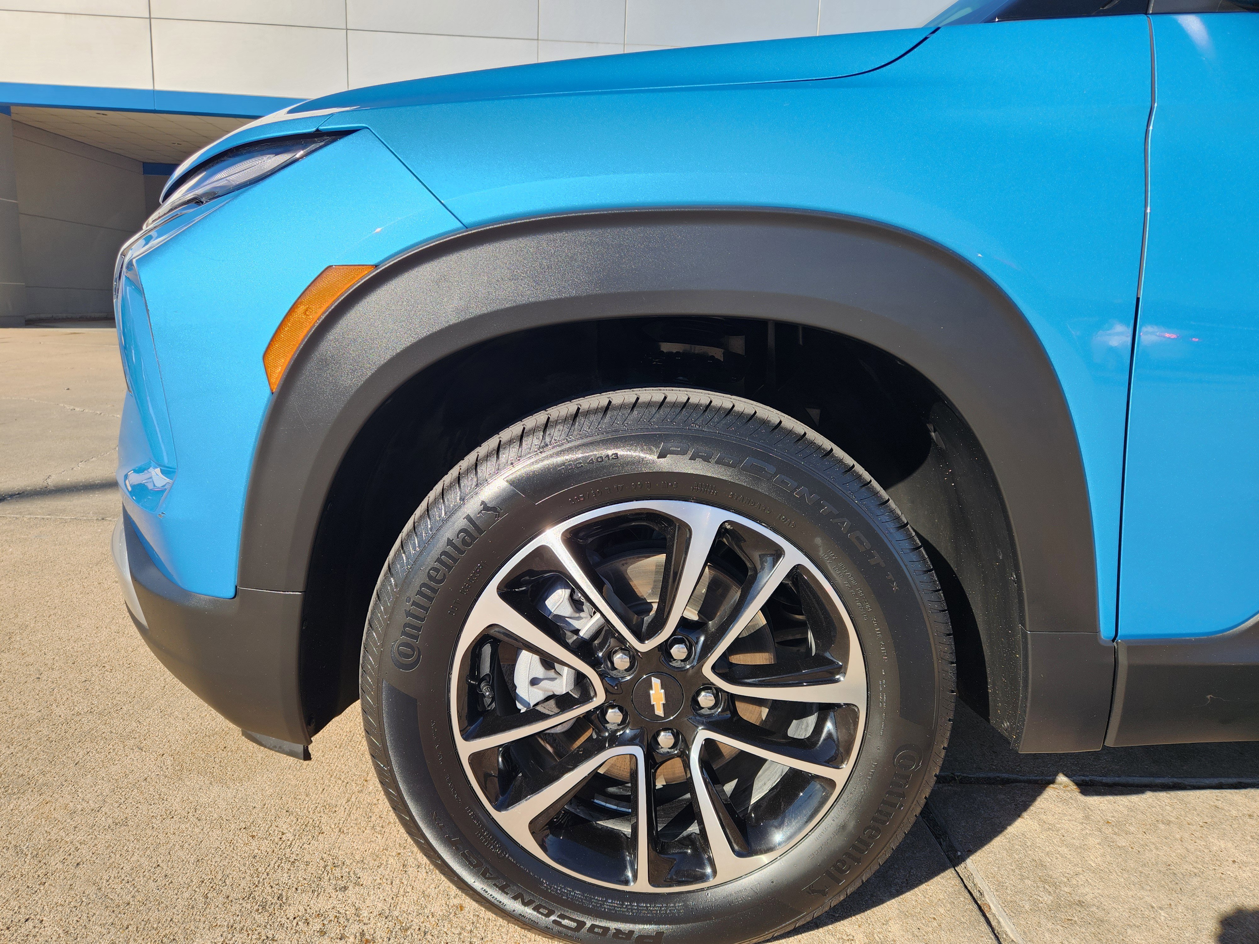 Certified 2025 Chevrolet TrailBlazer LT AWD/4WD image 9