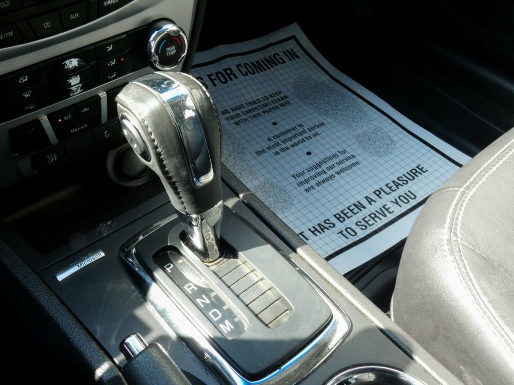 Used 2011 Ford Fusion SEL w/ Monochrome Appearance Pkg FWD image 19
