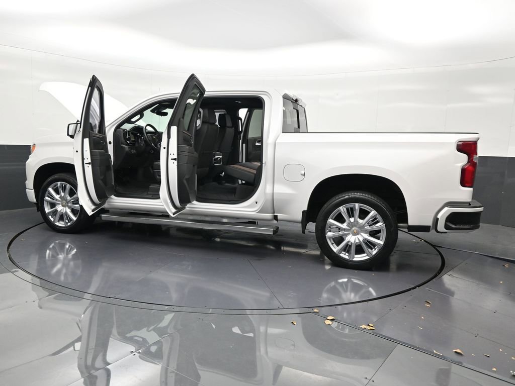 Used 2023 Chevrolet Silverado 1500 High Country w/ High Country Premium Package image 37