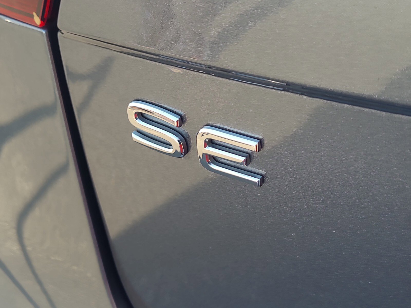 Used 2023 Volkswagen Tiguan SE image 29