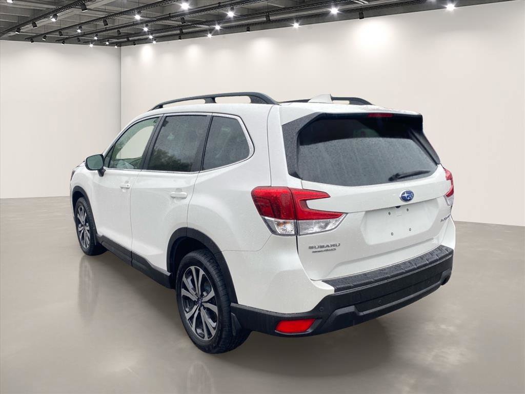 Used 2021 Subaru Forester Limited AWD/4WD image 5