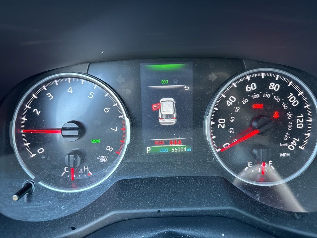 Used 2022 Toyota RAV4 XLE Premium FWD image 1