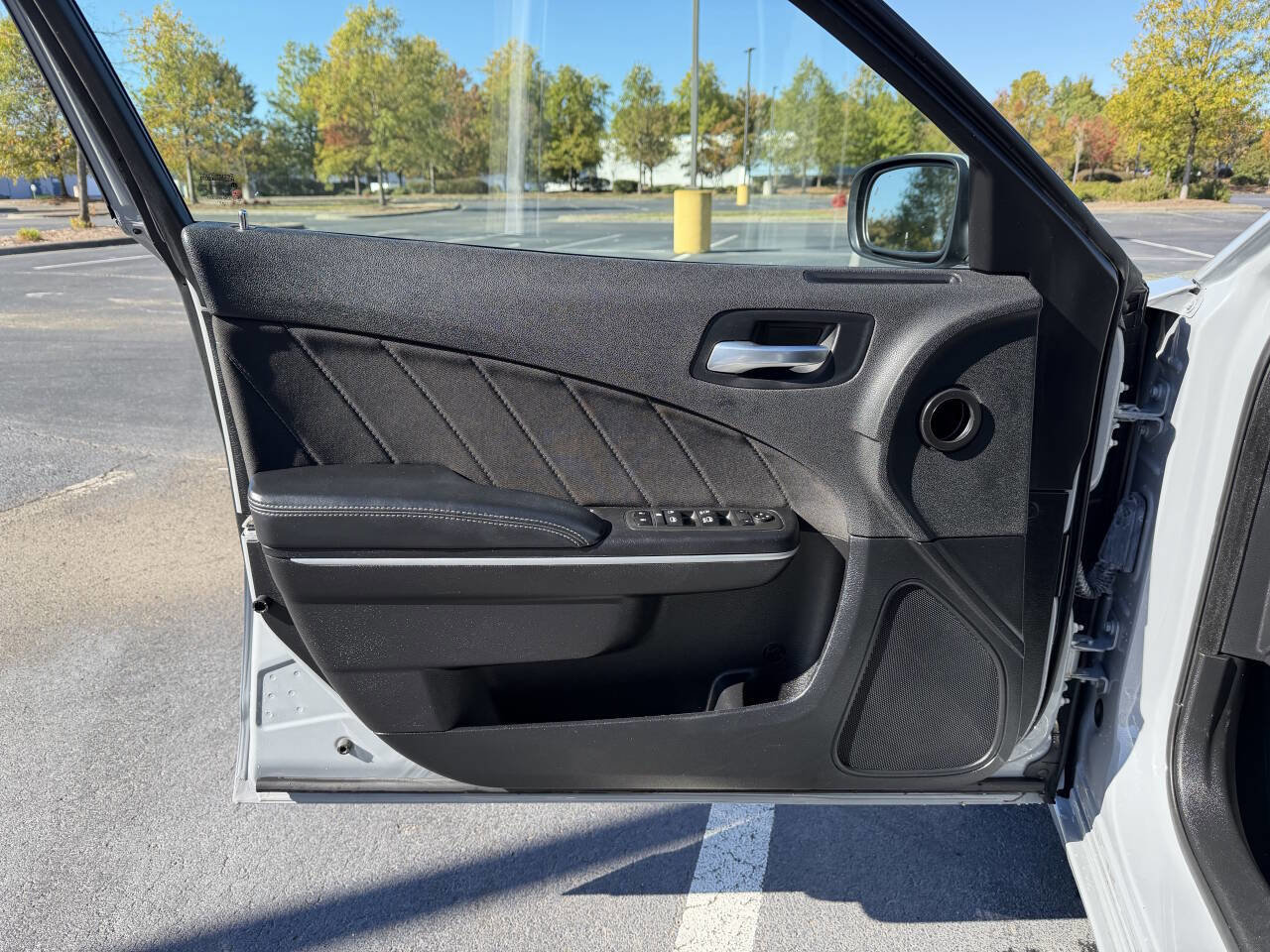 Used 2021 Dodge Charger SXT w/ Travel & Safety Group image 11
