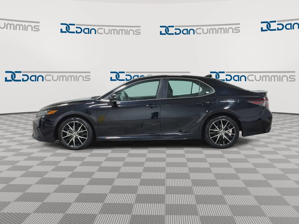 Used 2024 Toyota Camry SE FWD image 5