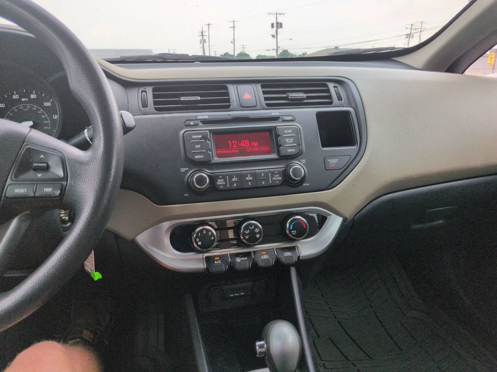 Used 2014 Kia Rio LX FWD image 18