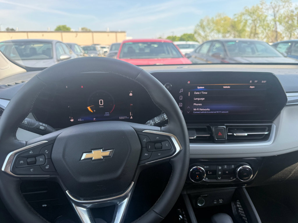 Used 2024 Chevrolet TrailBlazer LT w/ Convenience Package FWD image 16