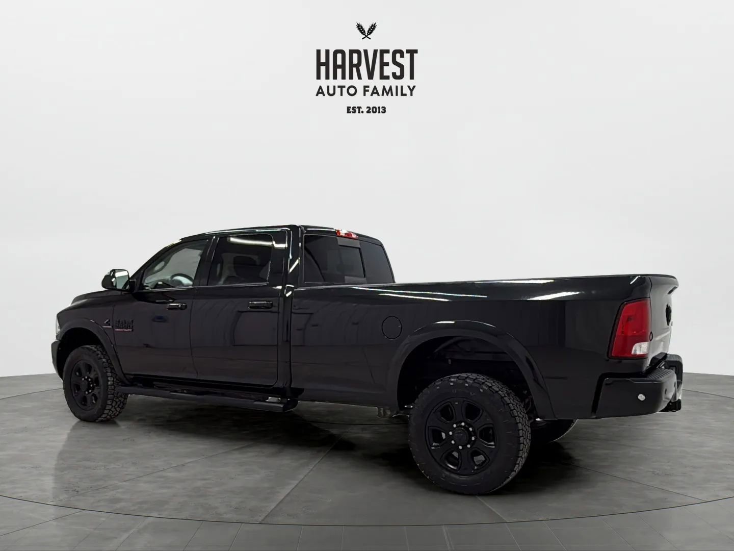 Used 2018 RAM 2500 Big Horn w/ Sport Appearance Group image 3