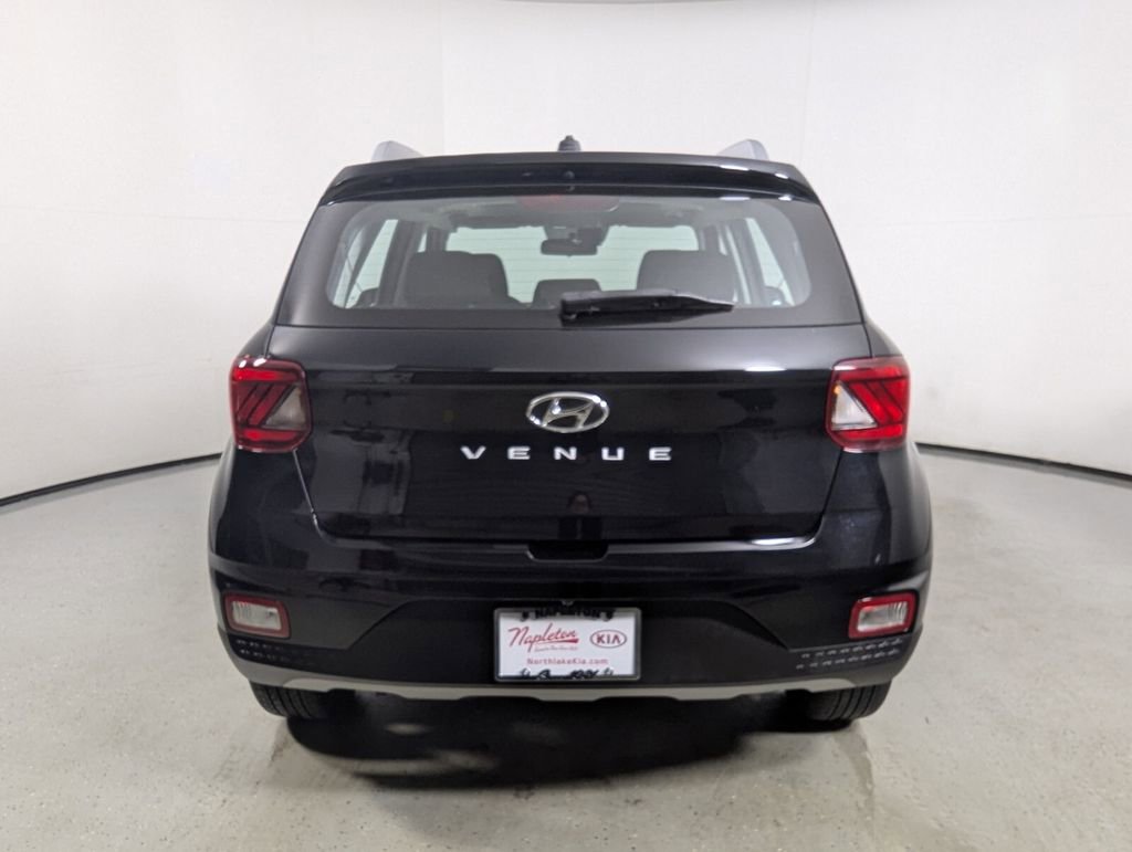 Used 2024 Hyundai Venue SEL image 6