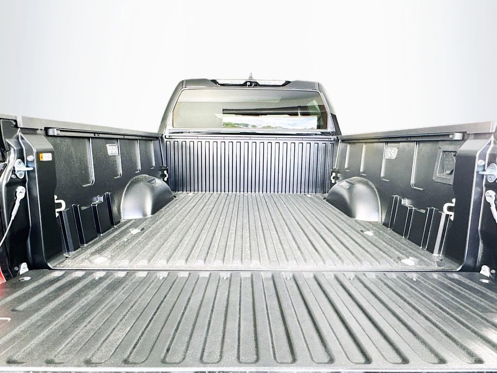 New 2026 Toyota Tundra Limited AWD/4WD image 25