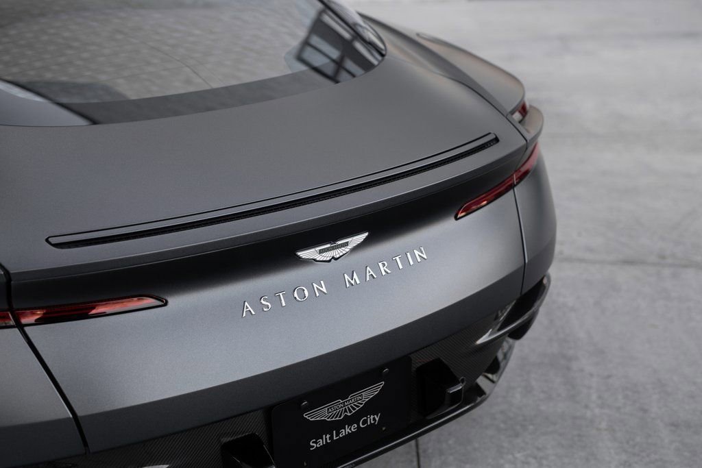 Used 2023 Aston Martin DB11 V12 image 9