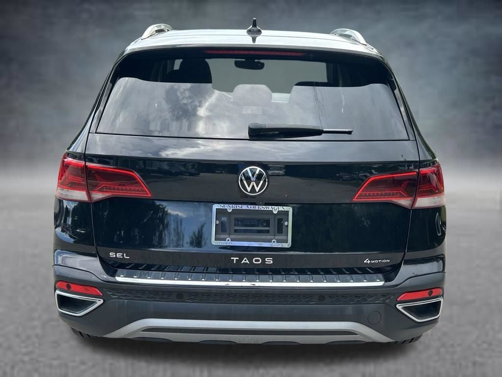 Certified 2023 Volkswagen Taos SEL AWD/4WD image 6