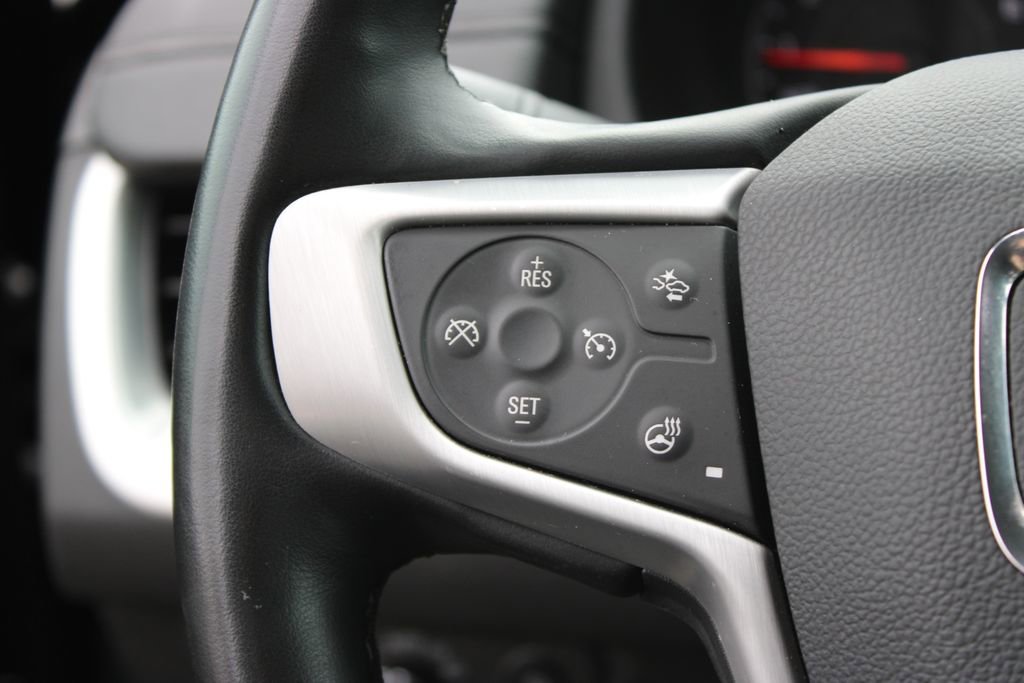 Used 2024 GMC Terrain SLT image 32