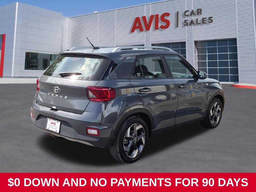 Used 2025 Hyundai Venue SEL FWD image 6