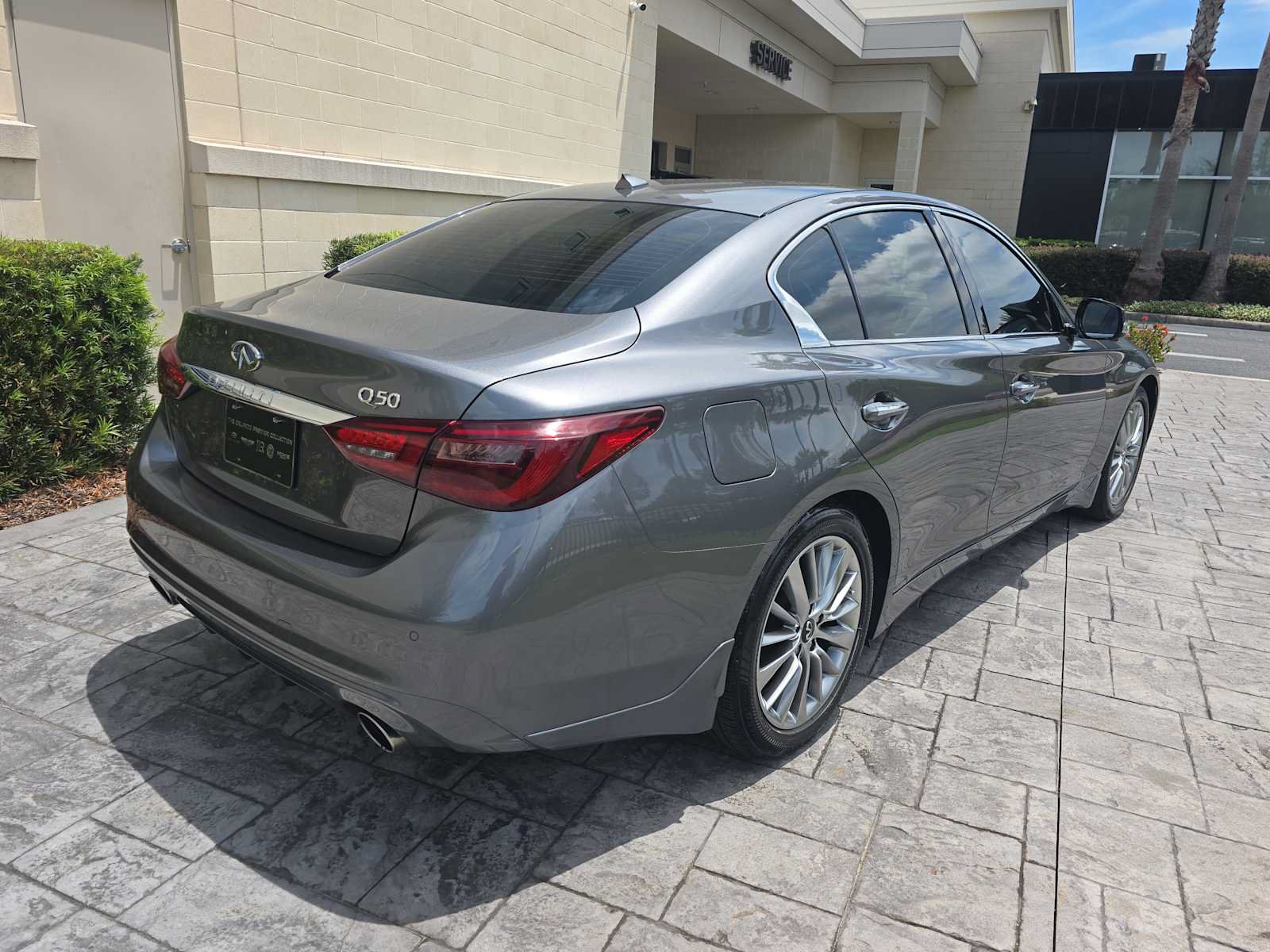 Used 2023 INFINITI Q50 Luxe w/ Cargo Package RWD image 3