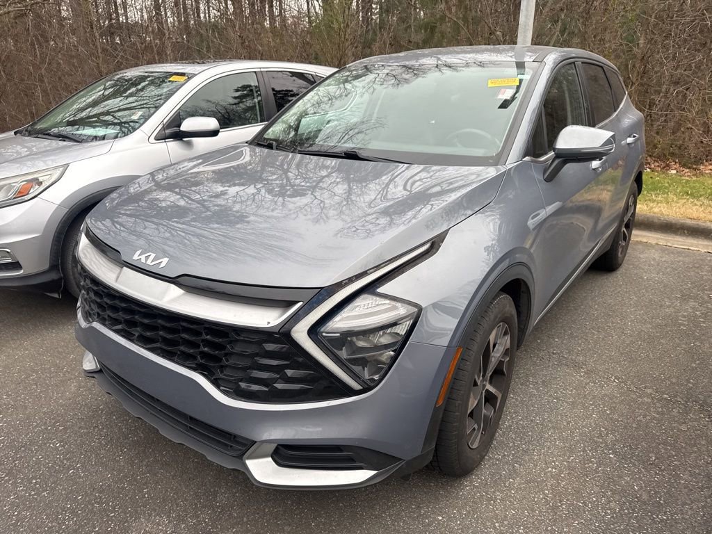 Certified 2023 Kia Sportage EX image 3