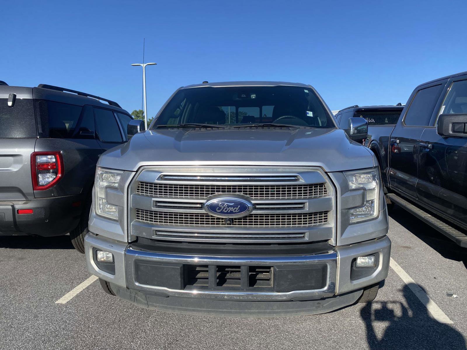 Used 2016 Ford F150 Platinum w/ Equipment Group 701A Luxury RWD image 2