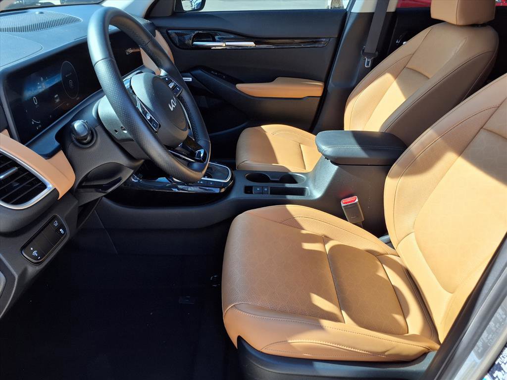 Used 2024 Kia Seltos SX w/ SX Sunroof Package image 15