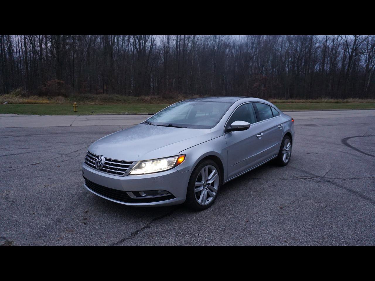 Used 2014 Volkswagen CC Executive FWD image 1