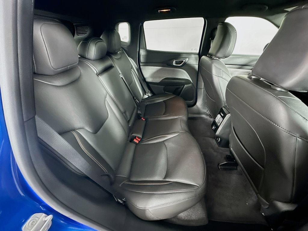 Certified 2023 Jeep Compass Latitude image 36