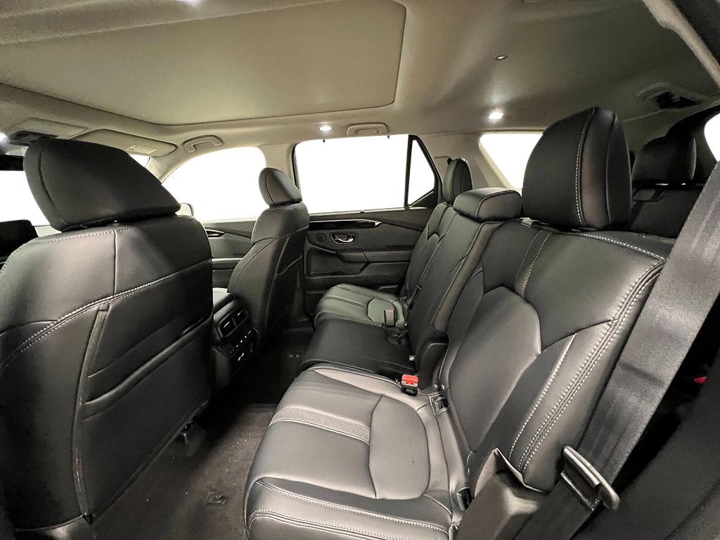 New 2025 Honda Pilot Touring image 28