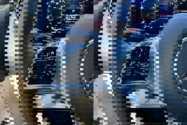 Certified 2025 Mercedes-Benz GLA 250 4MATIC image 15