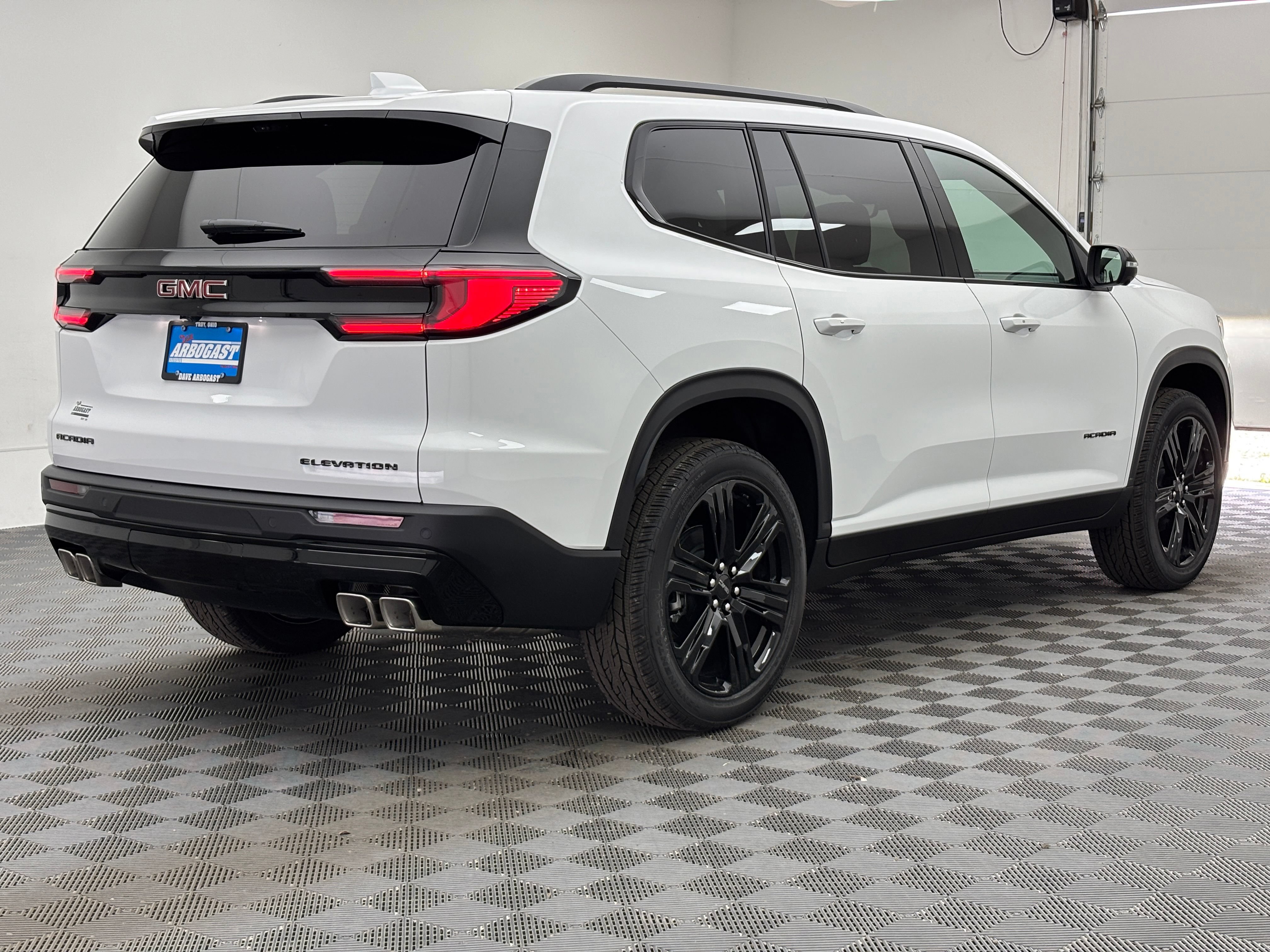 New 2026 GMC Acadia Elevation w/ Black Edition FWD image 10