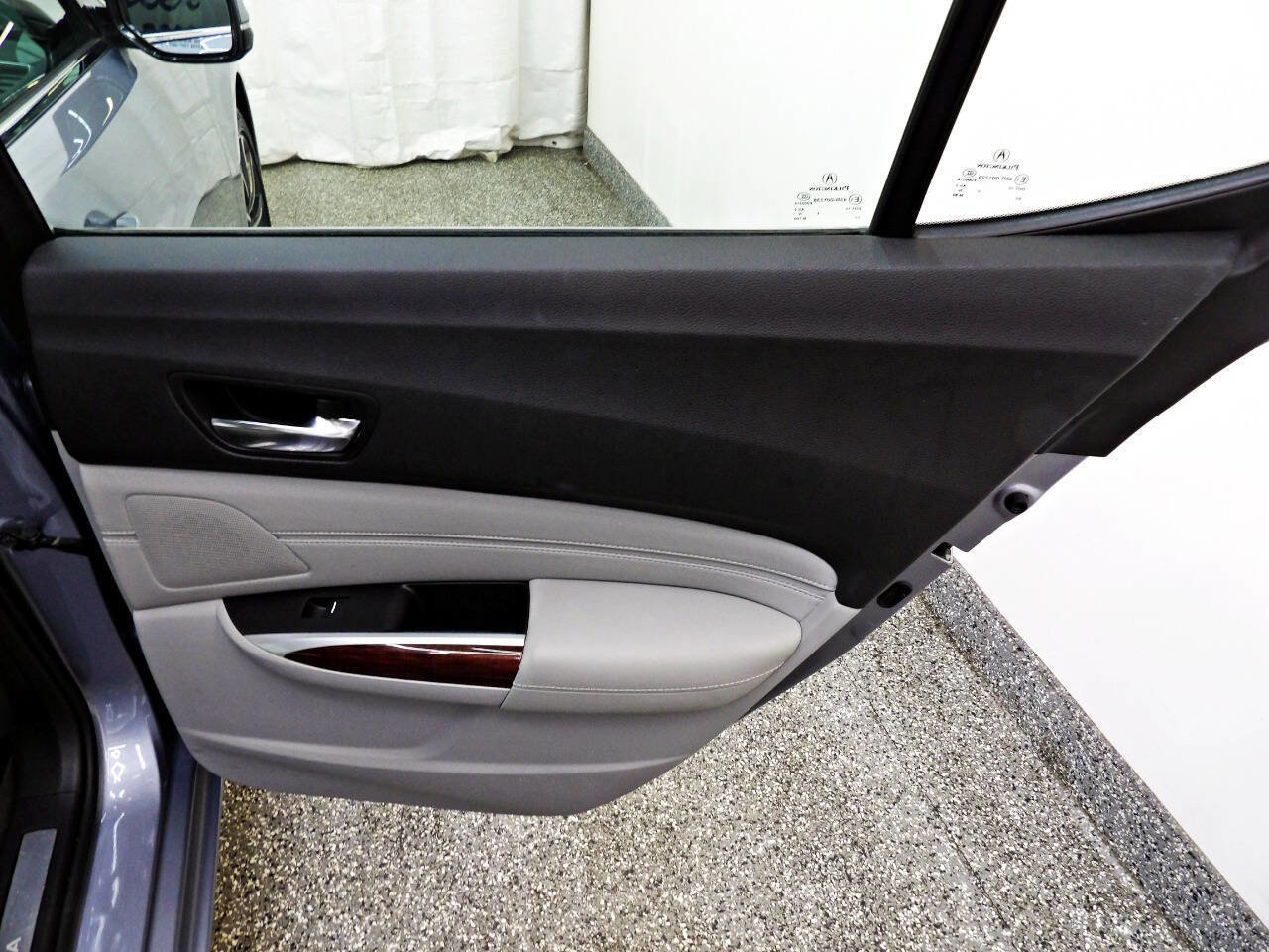 Used 2015 Acura TLX V6 w/ Technology Package image 12