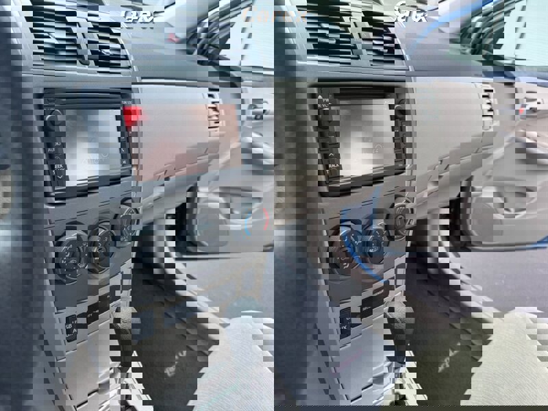 Used 2013 Toyota Corolla LE image 22