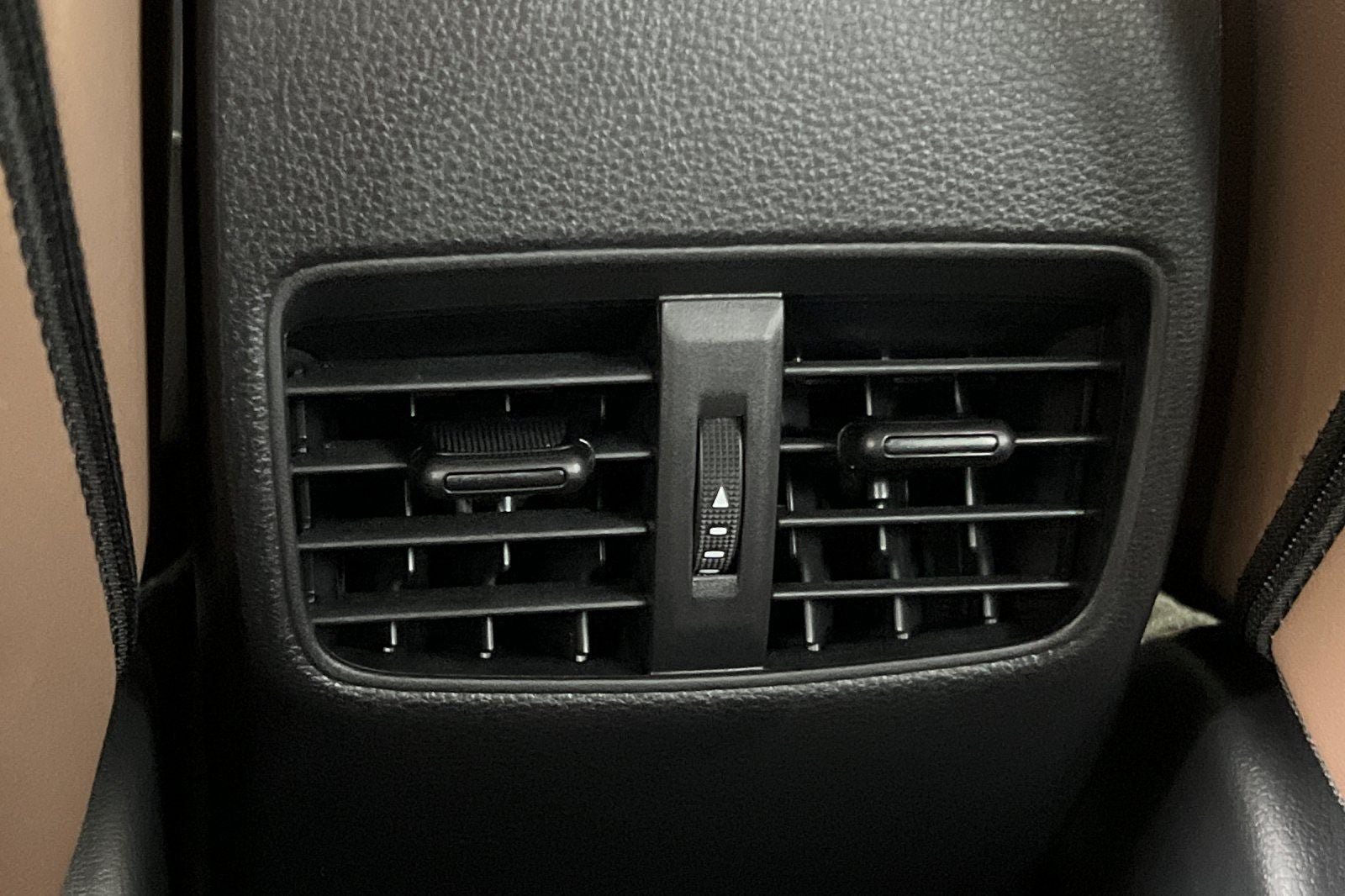 New 2026 Toyota Corolla Cross XLE w/ Convenience Package FWD image 14