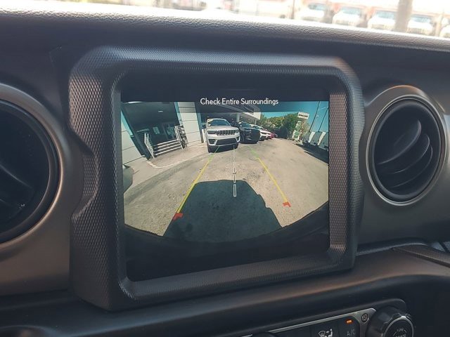 Certified 2022 Jeep Wrangler Unlimited Sport AWD/4WD image 23
