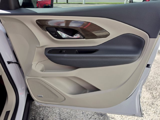 Used 2024 GMC Terrain Denali w/ Denali Premium Package AWD/4WD image 23