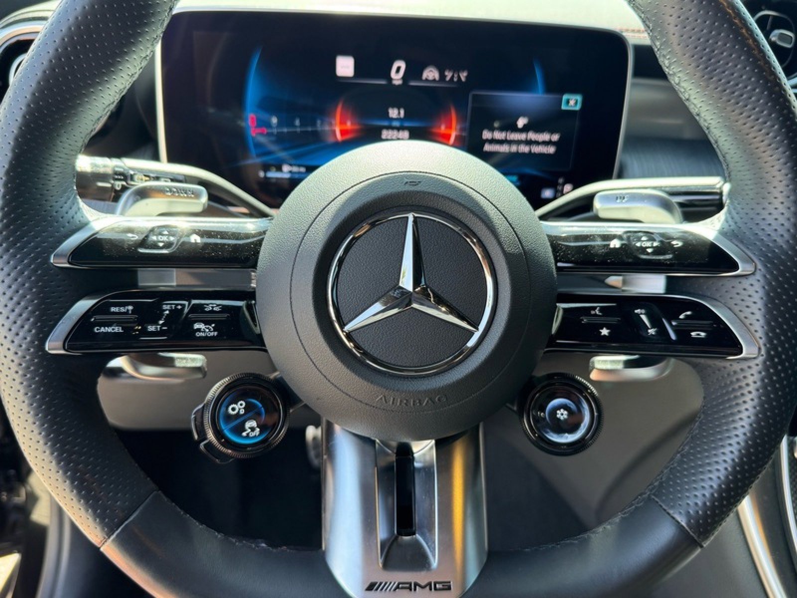 Certified 2024 Mercedes-Benz GLC 43 AMG 4MATIC w/ Driver Assistance Package image 24