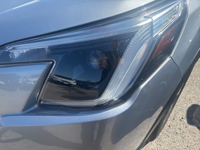 Used 2023 Subaru Forester Limited AWD/4WD image 2
