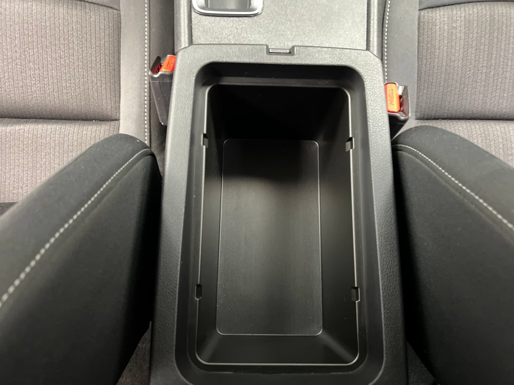 Used 2025 Nissan Altima 2.5 SV FWD image 41
