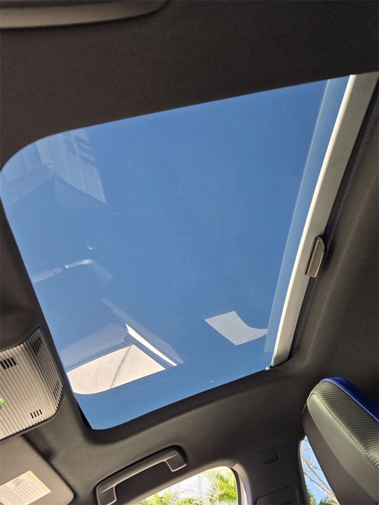 Used 2024 Volkswagen Golf R image 20