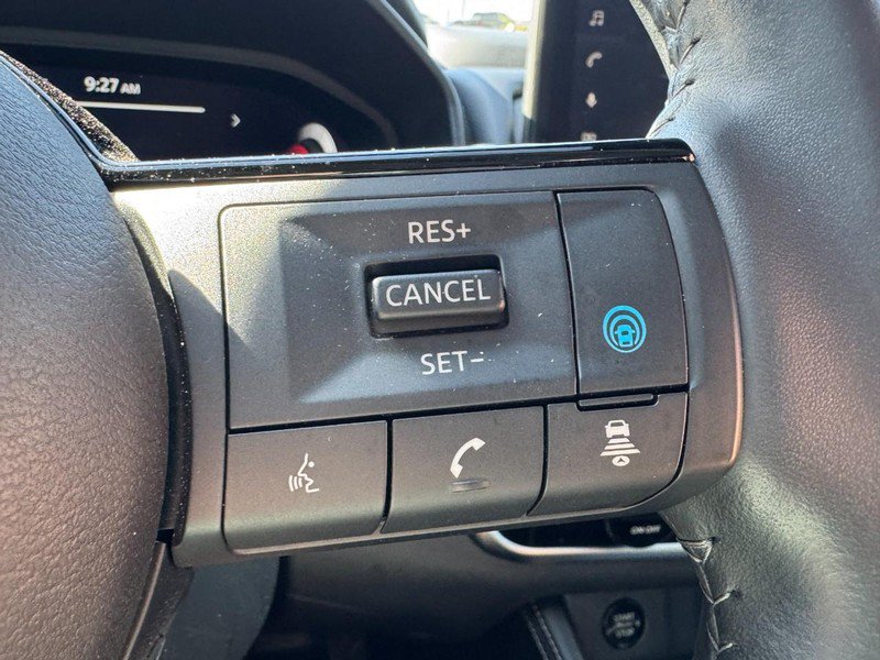 Used 2024 Nissan Rogue Platinum AWD/4WD image 18