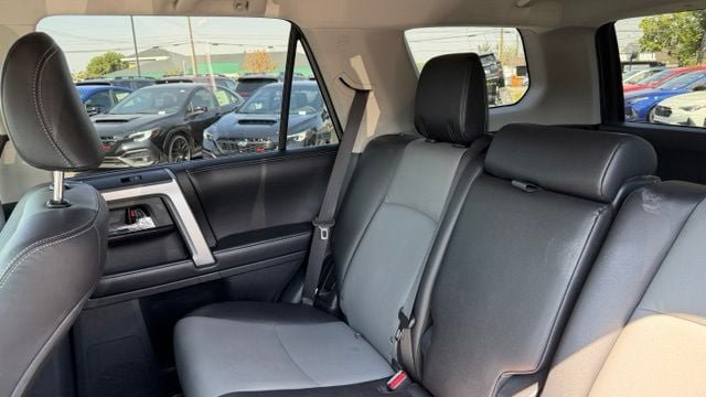 Used 2018 Toyota 4Runner SR5 Premium AWD/4WD image 13