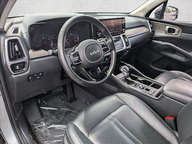 Used 2022 Kia Sorento EX w/ Panoramic Sunroof Package FWD image 13
