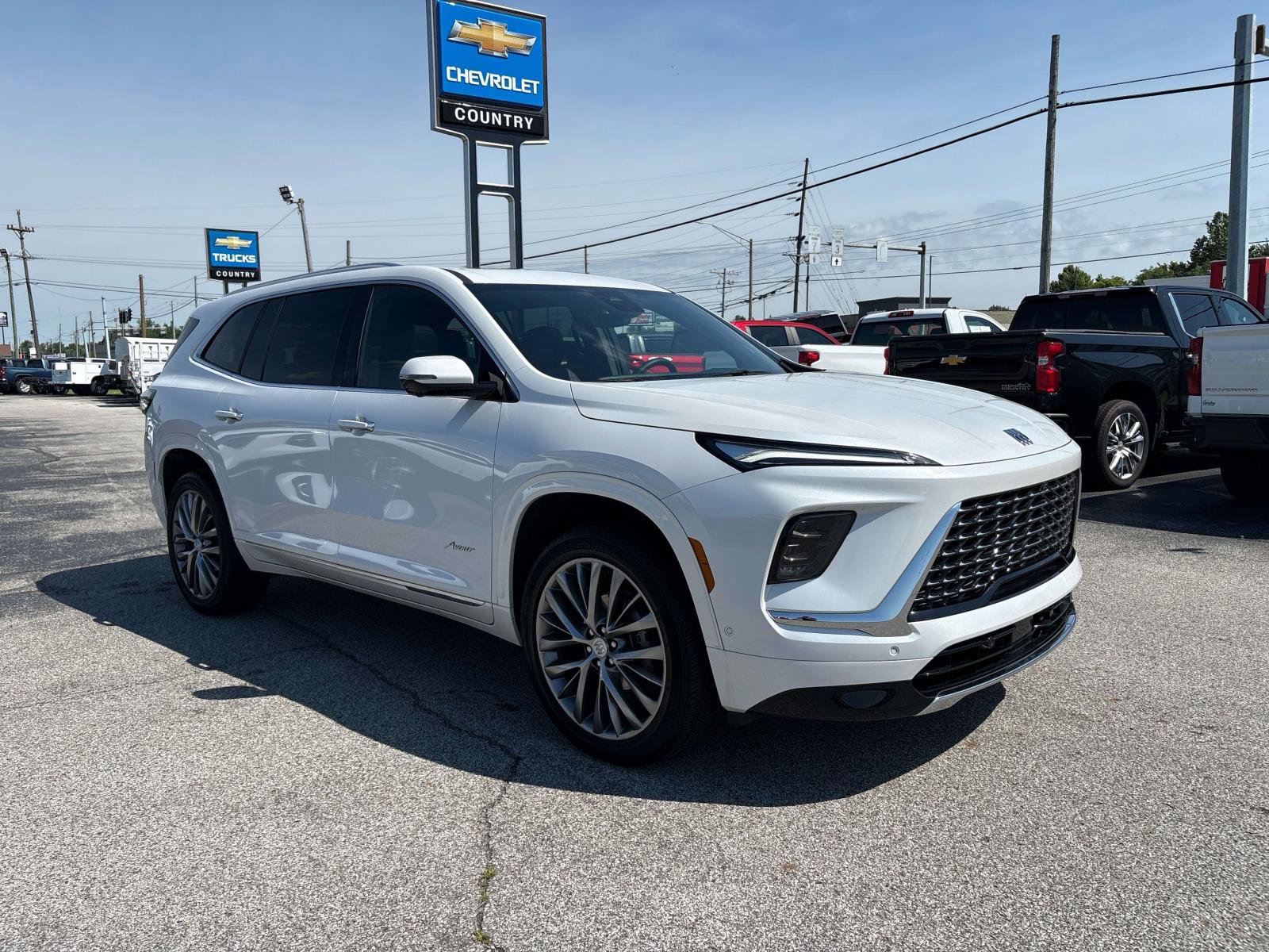 Used 2025 Buick Enclave Avenir w/ Super Cruise Package AWD/4WD image 8
