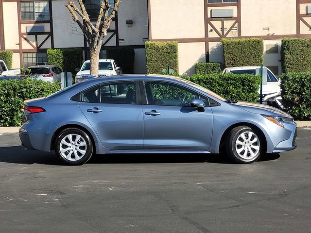 Used 2025 Toyota Corolla LE image 4