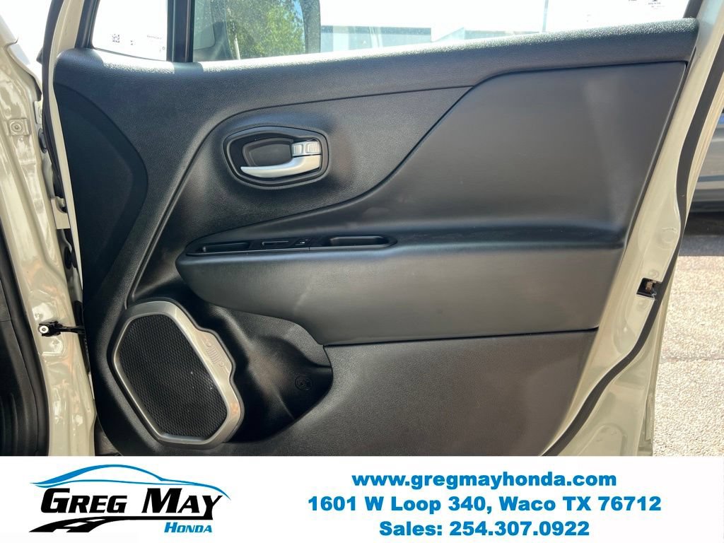 Used 2020 Jeep Renegade Limited w/ UConnect 8.4 Nav Group AWD/4WD image 11