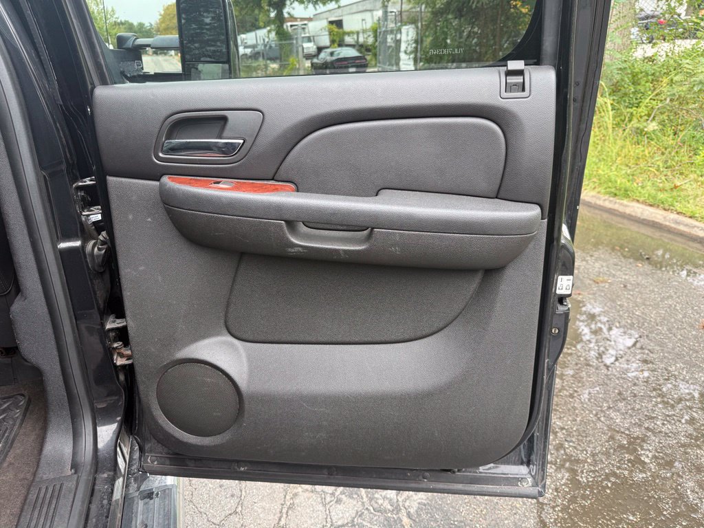 Used 2013 GMC Sierra 3500 SLT AWD/4WD image 25