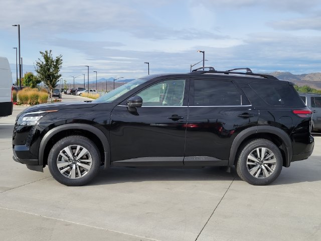 New 2026 Nissan Pathfinder SL AWD/4WD image 2