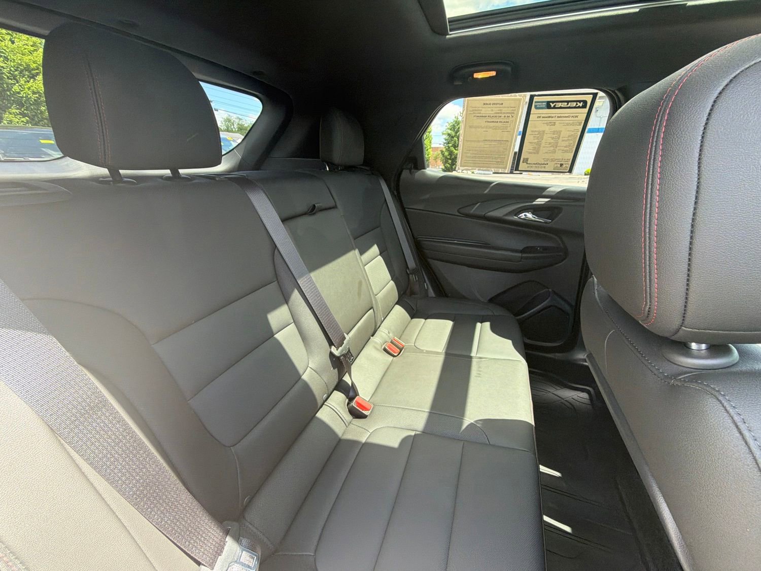 Used 2024 Chevrolet TrailBlazer RS w/ Convenience Package FWD image 30