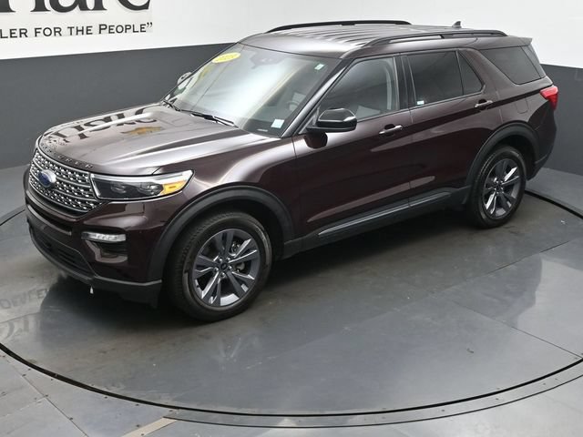 Used 2023 Ford Explorer XLT w/ Equipment Group 202A AWD/4WD image 62