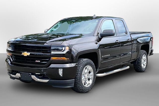 Used 2018 Chevrolet Silverado 1500 LT w/ All Star Edition AWD/4WD image 3